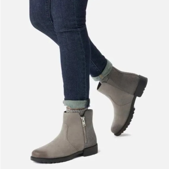 Sorel Emelie II Zip Waterproof WOMEN'S NWT - Picture 1 of 6